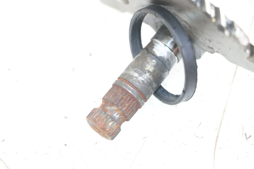 photo de EJE PEDAL ARRANQUE BAOTIAN TRAVEL SPIRIT 50 (2010 - 2012) - Zoom estado de uso