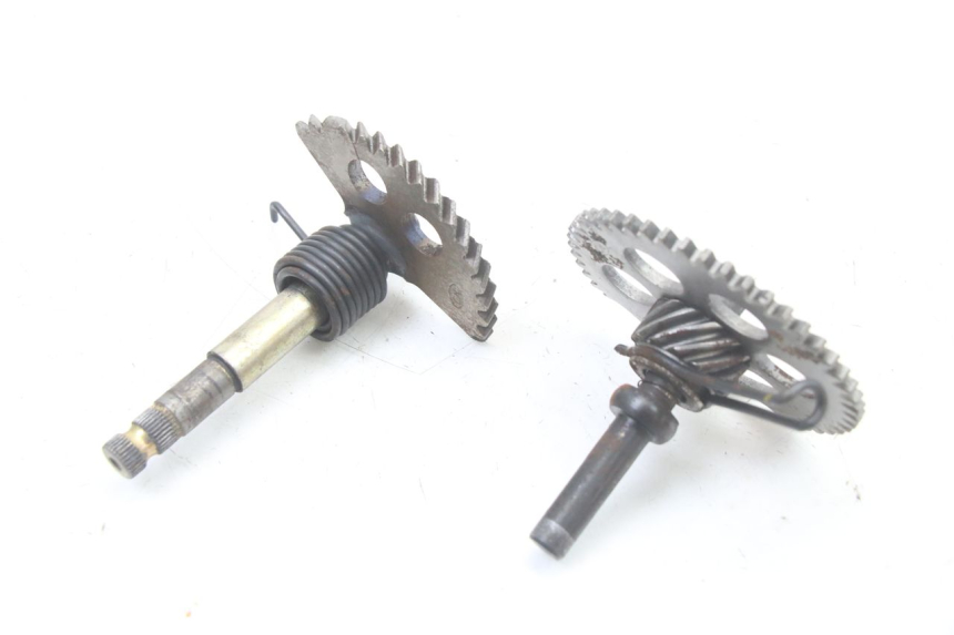 photo de EJE DE ARRANQUE VONROAD YIBEN 125 (2006 - 2010) - Detalle de la pieza