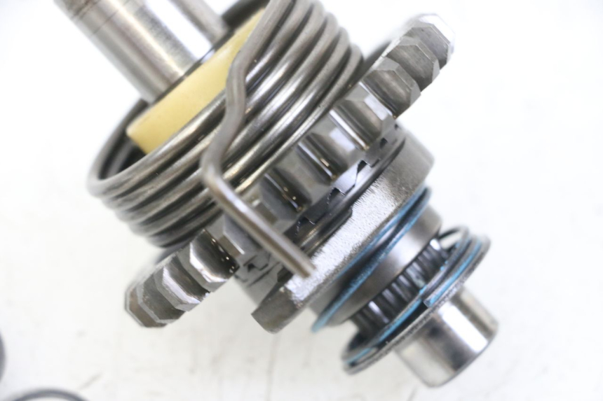 photo de EJE PEDAL ARRANQUE YAMAHA YZ-F YZF 250 (2007 - 2013) - Otra perspectiva