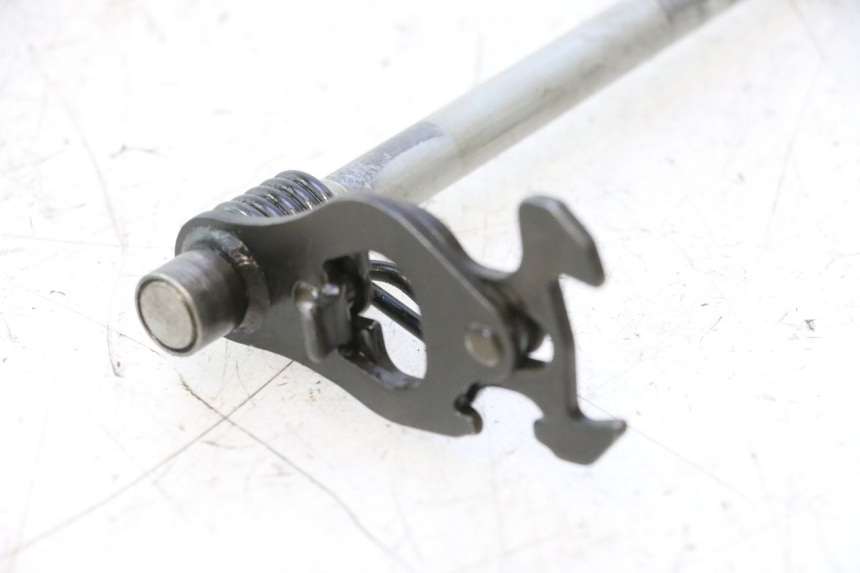 photo de EJE ENGRANAJE HONDA CB TWO FIFTY 250 (1991 - 2002) - Primer plano técnico