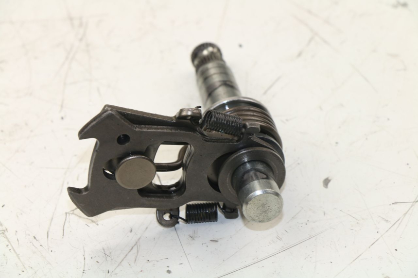 photo de EJE ENGRANAJE KAWASAKI ER-6 ER6 F 650 (2009 - 2011) - Zoom estado de uso