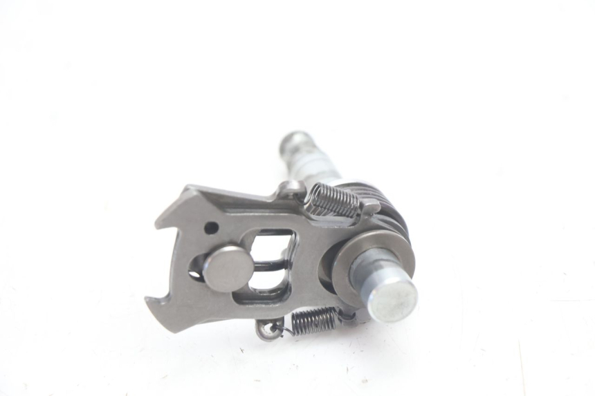 photo de EJE ENGRANAJE KAWASAKI ER-6 ER6 N 650 (2005 - 2009) - Primer plano técnico