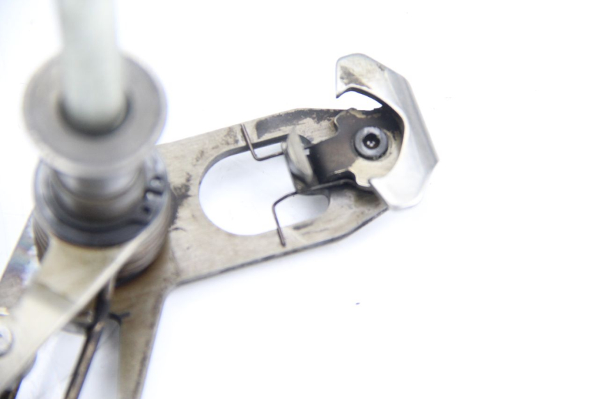 photo de EJE ENGRANAJE YAMAHA FJR ABS 1300 (2006 - 2012) - Otra perspectiva