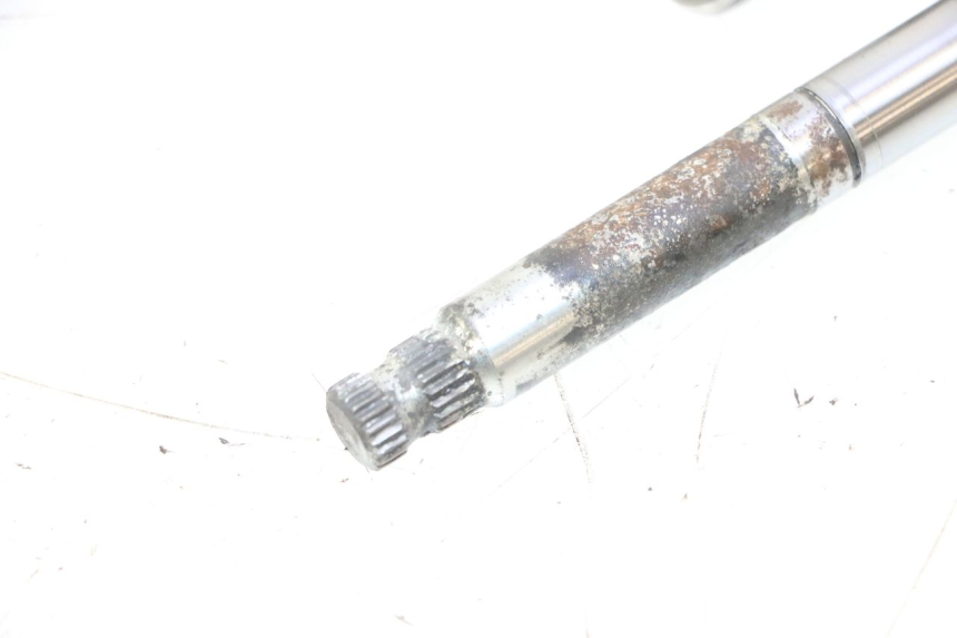 photo de EJE ENGRANAJE SUZUKI GSR 600 (2005 - 2012) - Primer plano técnico