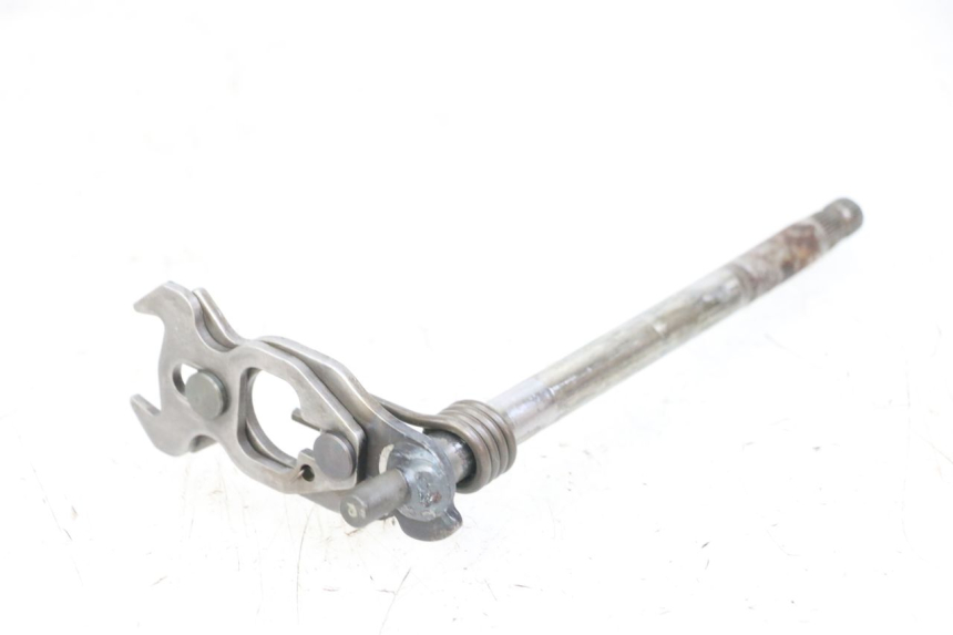 photo de EJE ENGRANAJE HONDA MTX TC02 125 (1987 - 1989) - Primer plano técnico