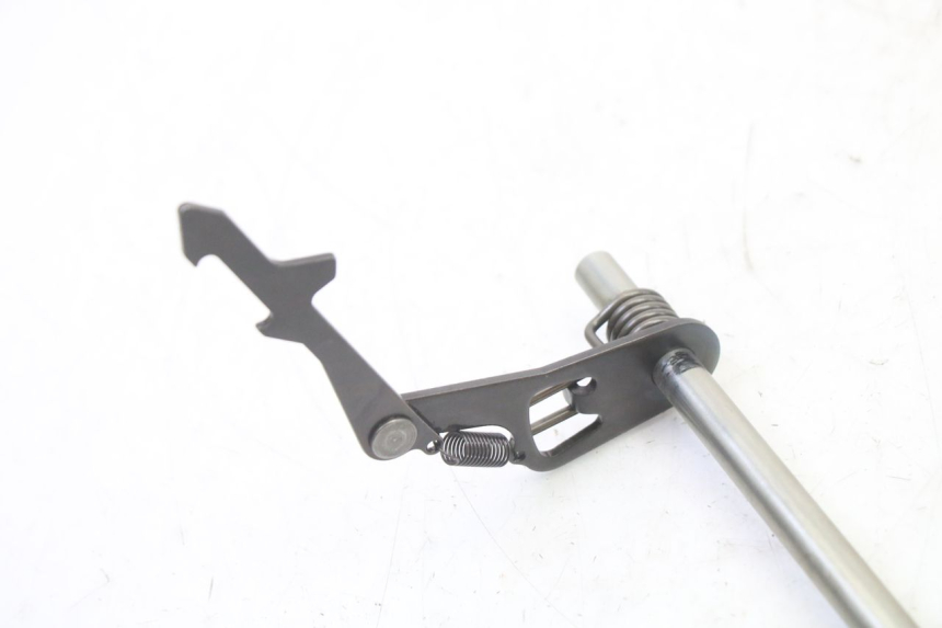 photo de EJE ENGRANAJE HONDA NTV DEAUVILLE 650 (2001 - 2006) - Primer plano técnico