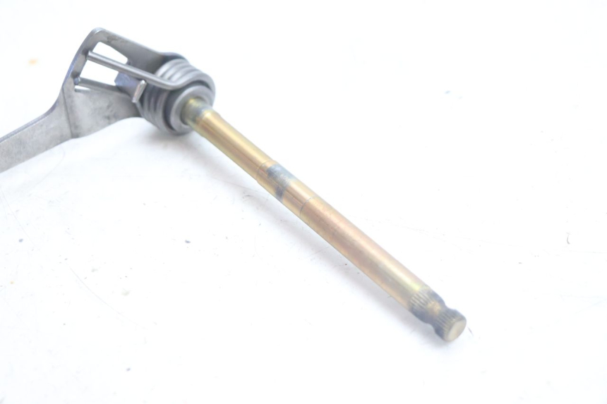 photo de EJE ENGRANAJE APOLLO RFZ 125 - Primer plano técnico