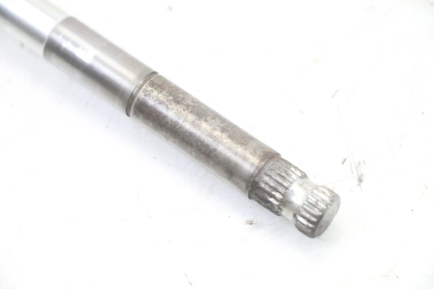 photo de EJE ENGRANAJE SUZUKI GSF S BANDIT 600 (2000 - 2004) - Primer plano técnico