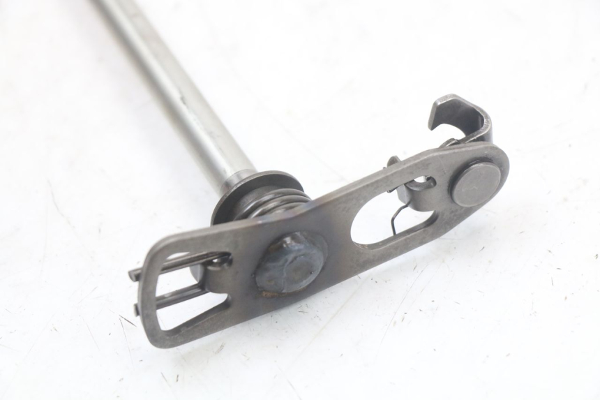 photo de EJE ENGRANAJE YAMAHA FZ1 FAZER 1000 (2007 - 2009) - Primer plano técnico