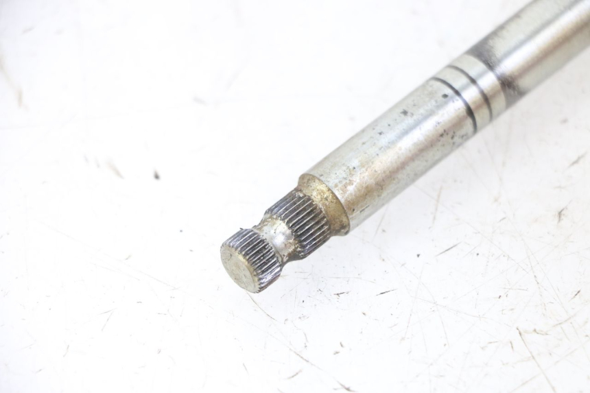 photo de EJE ENGRANAJE YAMAHA YFM R RAPTOR 250 (2008 - 2014) - Primer plano técnico