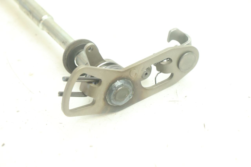 photo de EJE ENGRANAJE YAMAHA YZF R6 600 (2008 - 2009) - Primer plano técnico