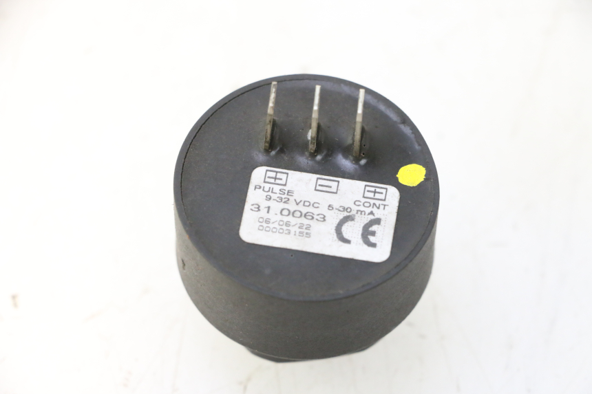 photo de ZUMBADOR PIAGGIO MP3 HPE 530 (2022 - 2026) - Zoom estado de uso