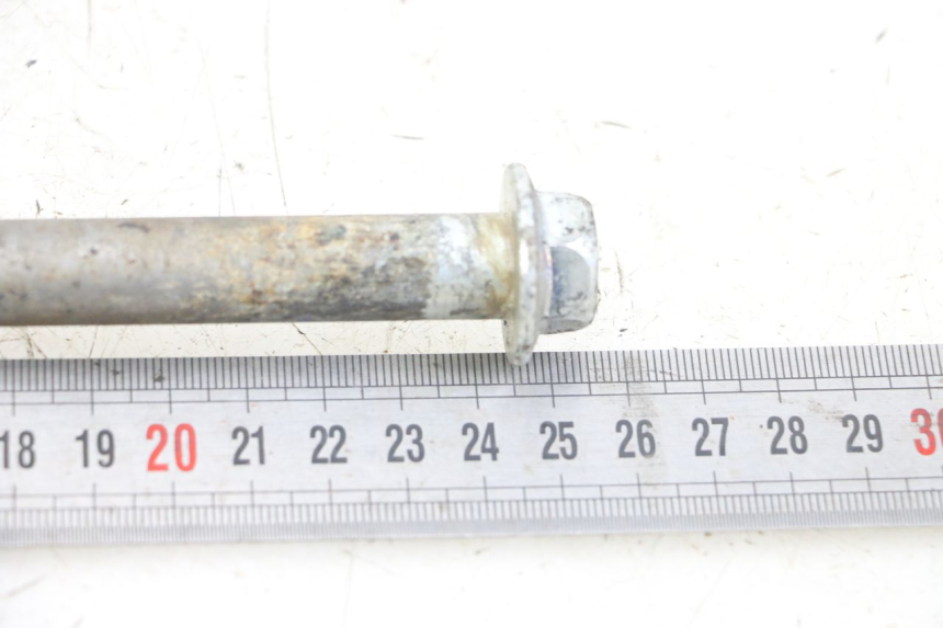 photo de Eje del brazo oscilante HYOSUNG GV AQUILA 125 (2000 - 2009) - Zoom estado de uso