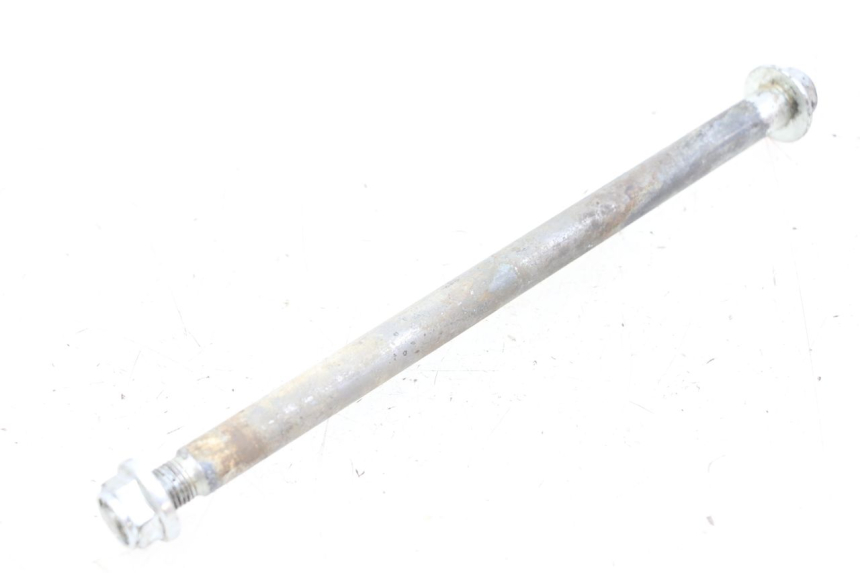 photo de Eje del brazo oscilante HYOSUNG GV AQUILA 125 (2000 - 2009) - Primer plano técnico