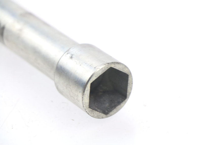 photo de EJE BASCULANTE HONDA CBR 929 RR FIREBLADE 900 (2000 - 2001) - Detalle de la pieza