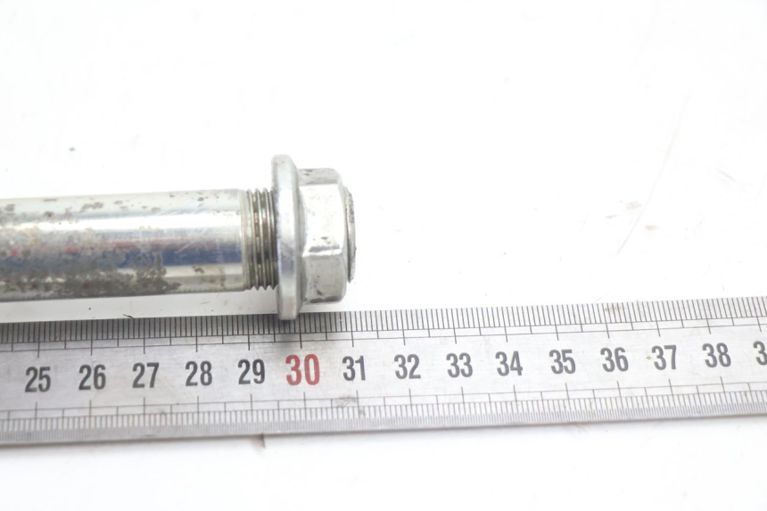 photo de EJE BASCULANTE KAWASAKI ER-6 ER6 N 650 (2005 - 2009) - Primer plano técnico