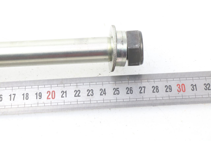 photo de EJE BASCULANTE YAMAHA FJR ABS 1300 (2006 - 2012) - Detalle de la pieza