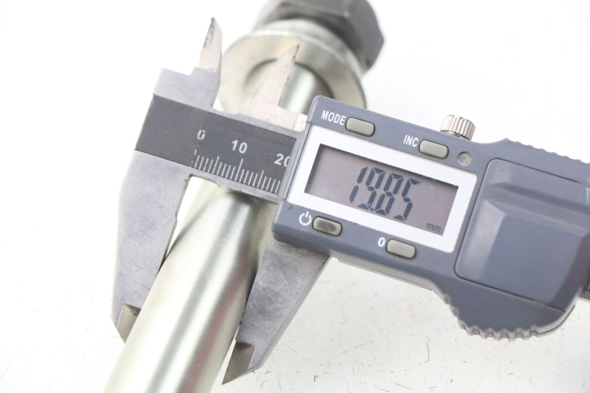 photo de EJE BASCULANTE YAMAHA FJR ABS 1300 (2006 - 2012) - Otra perspectiva