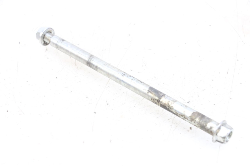 photo de EJE BASCULANTE HYOSUNG GF 125 (2001 - 2005) - Primer plano técnico