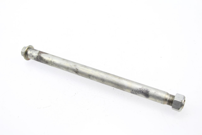 photo de Eje del brazo oscilante SUZUKI GSF N BANDIT 600 (2000 - 2004) - Primer plano técnico