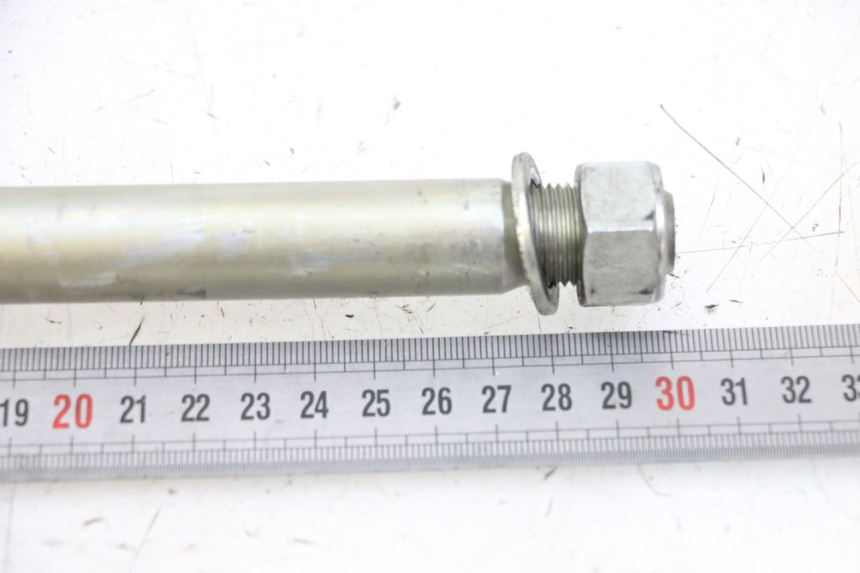 photo de EJE BASCULANTE SUZUKI GSR 750 (2011 - 2017) - Zoom estado de uso