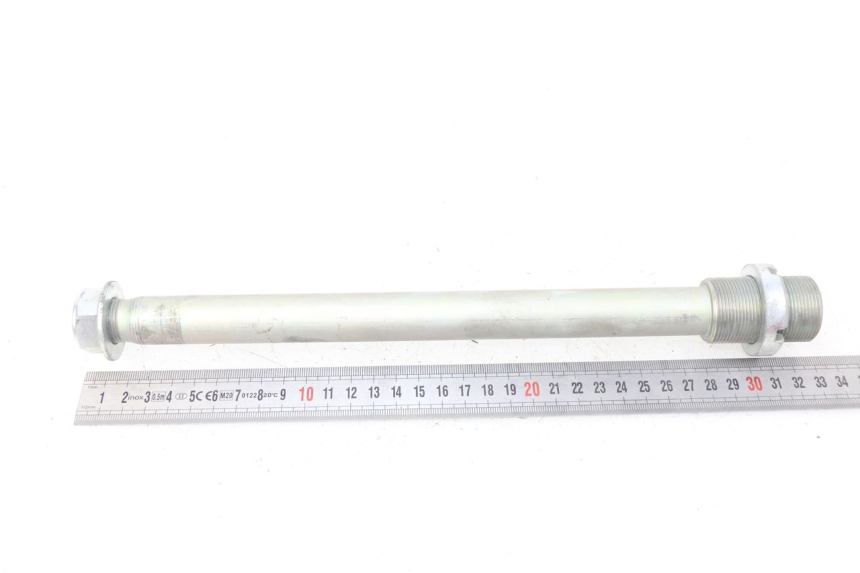 photo de EJE BASCULANTE SUZUKI GSX-R GSXR 750 (2011 - 2016) - Primer plano técnico