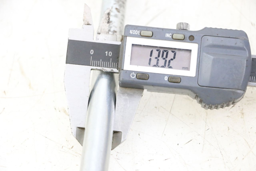 photo de EJE BASCULANTE KIDEN KD125-G 125 (2018 - 2022) - Detalle de la pieza