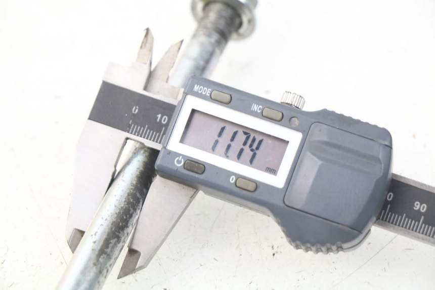 photo de EJE BRAZO OSCILANTE APOLLO RFZ 150 - Otra perspectiva