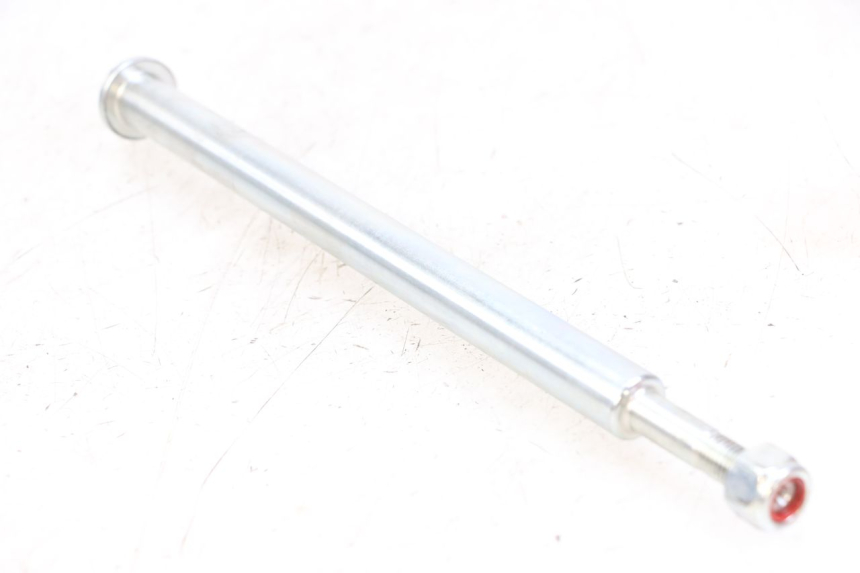 photo de EJE BASCULANTE ROYAL ENFIELD HYMALAYAN 410 (2016 - 2023) - Primer plano técnico