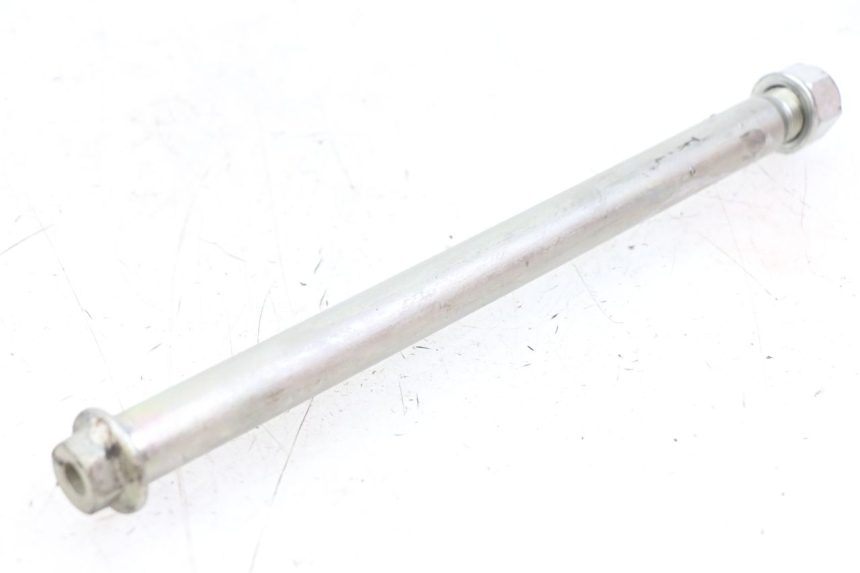 photo de EJE BASCULANTE SUZUKI GSR 750 (2011 - 2017) - Detalle de la pieza