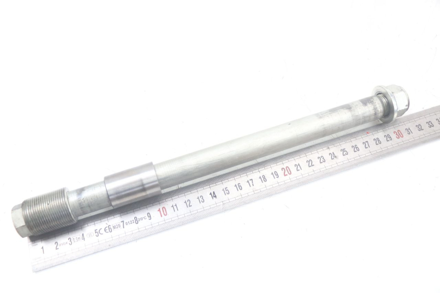 photo de EJE BRAZO OSCILANTE SUZUKI SV N 650 (1999 - 2002) - Detalle de la pieza