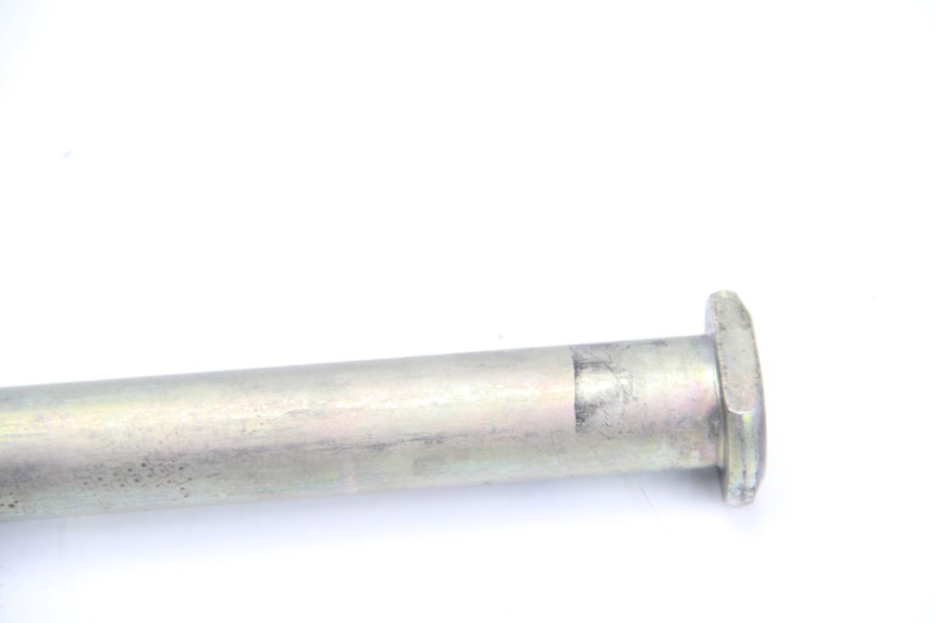 photo de EJE BASCULANTE YAMAHA TDM ABS 900 (2002 - 2014) - Primer plano técnico