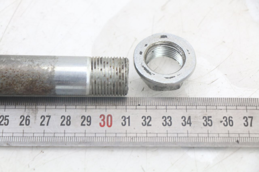 photo de EJE BRAZO OSCILANTE KAWASAKI VERSYS ABS 650 (2015 - 2018) - Zoom estado de uso