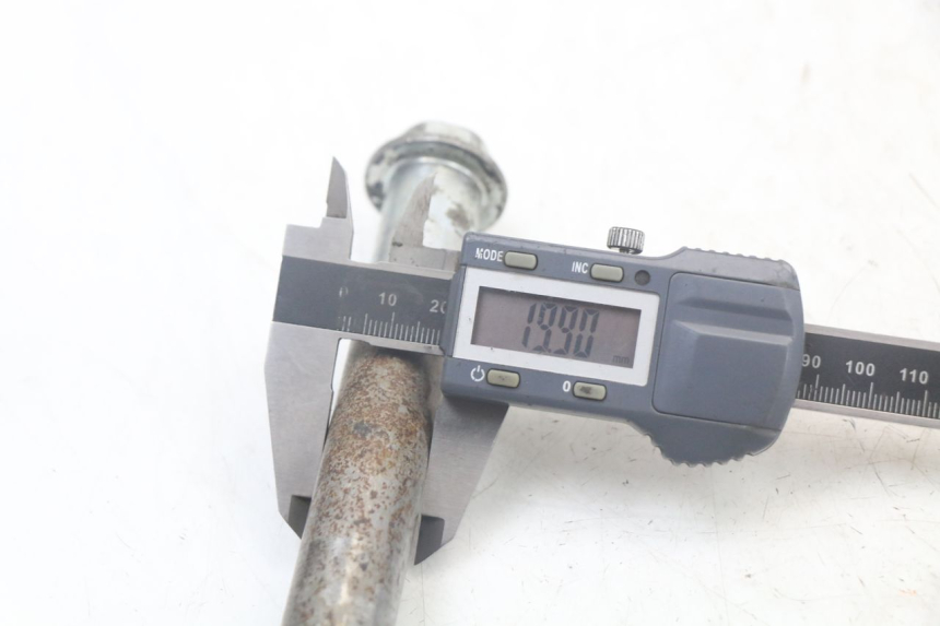 photo de EJE BRAZO OSCILANTE KAWASAKI VERSYS ABS 650 (2015 - 2018) - Otra perspectiva