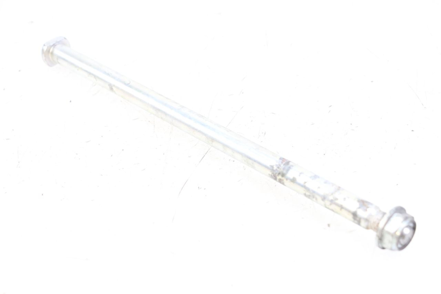 photo de EJE BASCULANTE YAMAHA XJ6 ABS 600 (2008 - 2016) - Primer plano técnico