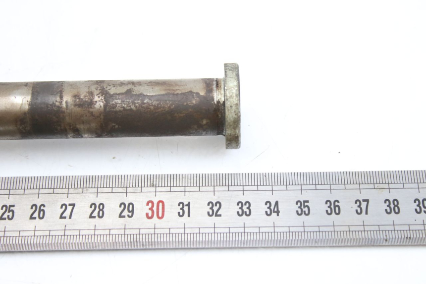 photo de EJE BRAZO OSCILANTE KAWASAKI ZEPHYR 1100 ( - 1995) - Detalles de los puntos de fijación