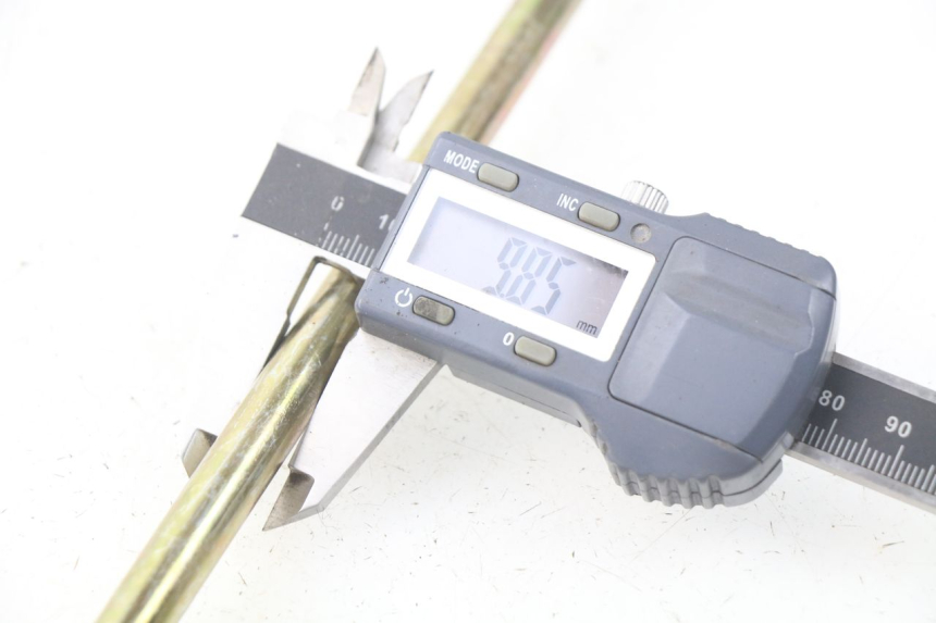 photo de EJE MOTOR KYMCO AGILITY CITY 4T 50 (2008 - 2016) - Detalle de la pieza