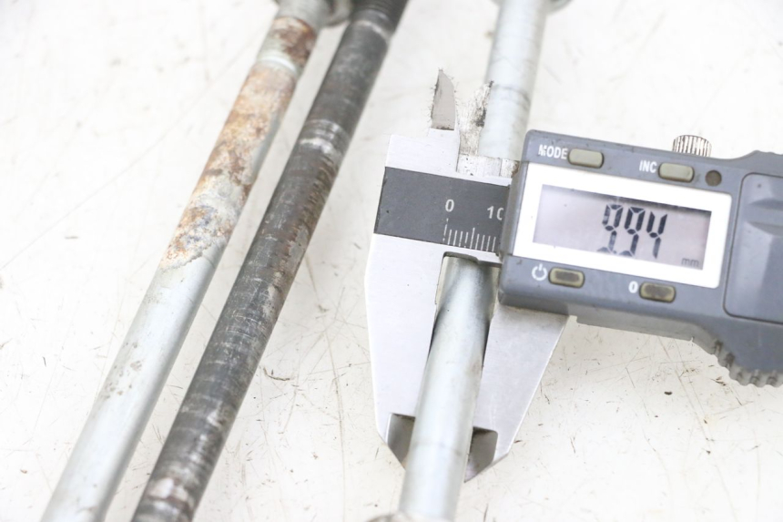 photo de EJE MOTOR SUZUKI BURGMAN 650 (2013 - 2020) - Detalle de la pieza