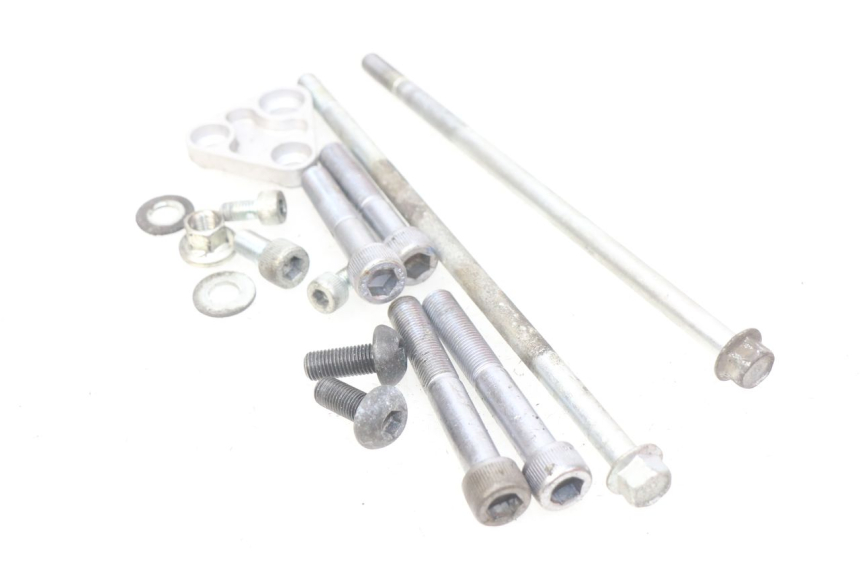 photo de EJE DEL MOTOR YAMAHA FJR ABS 1300 (2016 - 2020) - Detalle de la pieza