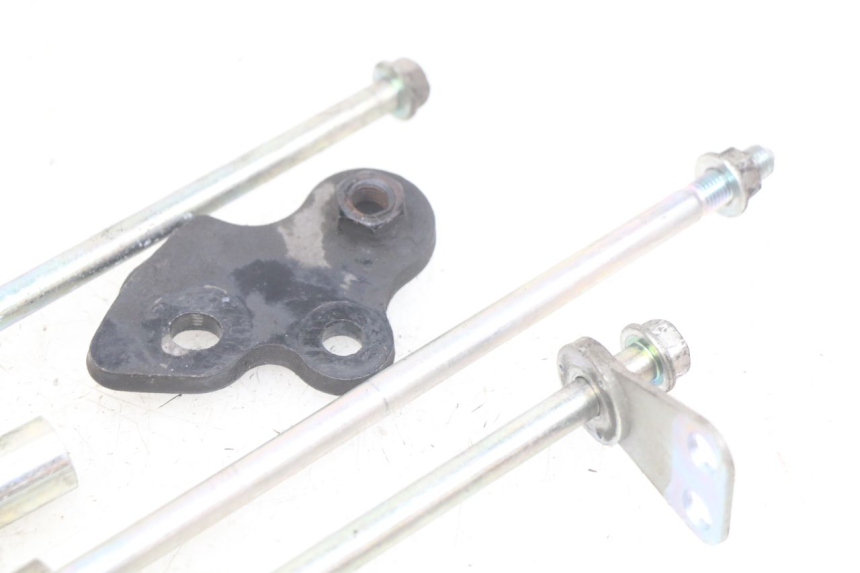 photo de EJE DEL MOTOR HONDA FJS SILVERWING SILVER WING 400 (2009 - 2016) - Otra perspectiva