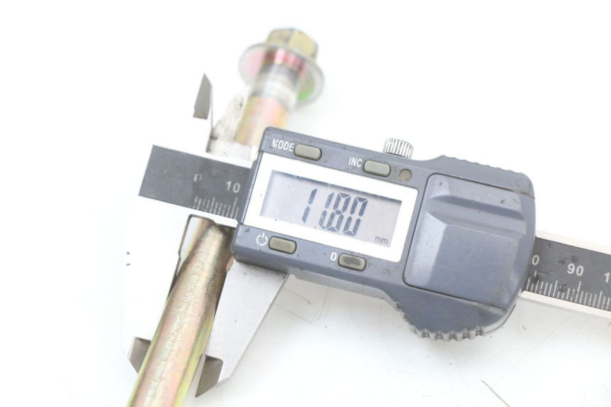 photo de EJE DEL MOTOR TNT MOTOR GRIDO 2T 50 (2010 - 2019) - Primer plano técnico