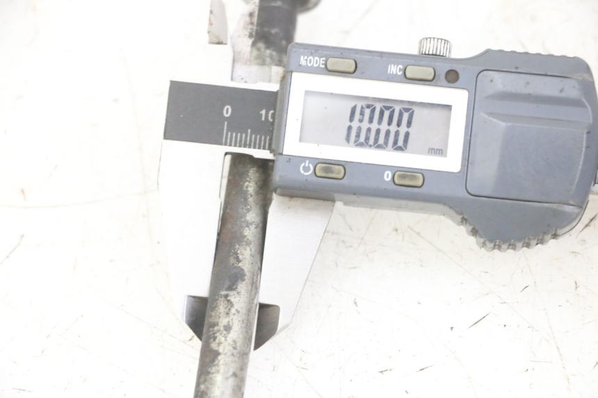 photo de EJE DEL MOTOR SUZUKI GS GSE 500 (2001 - 2003) - Detalle de la pieza