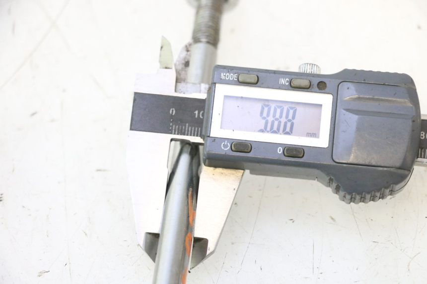 photo de EJE MOTOR KEEWAY HURRICANE 50 (2006 - 2019) - Primer plano técnico