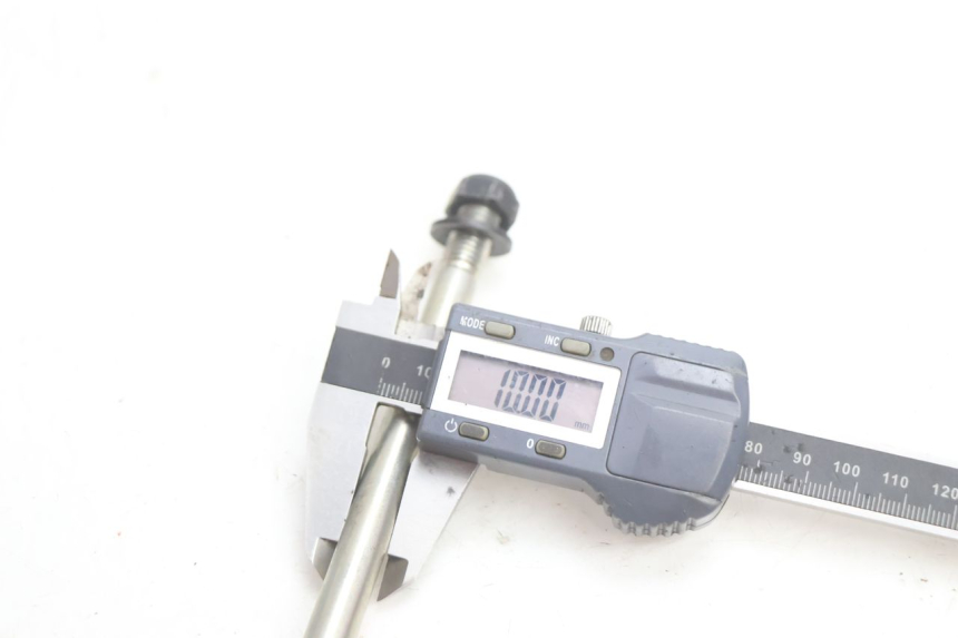 photo de EJE MOTOR PEUGEOT KISBEE 4T 50 (2018 - 2022) - Primer plano técnico