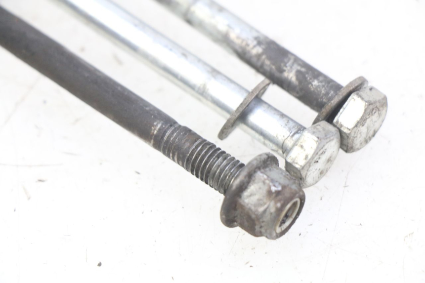 photo de EJE DEL MOTOR RIEJU MRT 50 (2009 - 2017) - Otra perspectiva