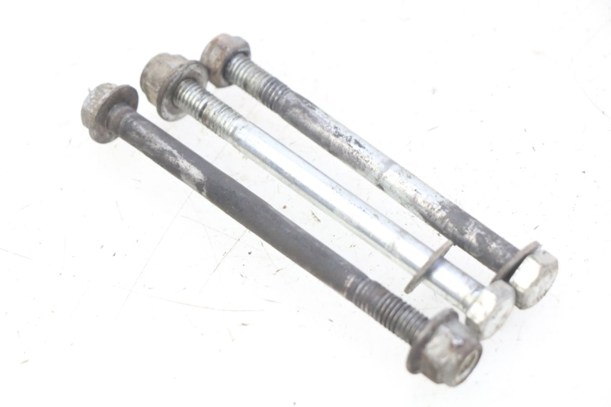 photo de EJE DEL MOTOR RIEJU MRT 50 (2009 - 2017) - Primer plano técnico