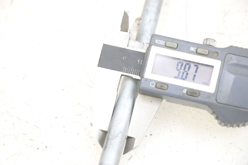 photo de EJE DEL MOTOR PIAGGIO NEW TYPHOON 50 (2018 - 2021) - Zoom estado de uso