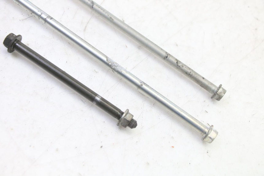 photo de EJE MOTOR HONDA NTV DEAUVILLE 650 (2001 - 2006) - Zoom estado de uso