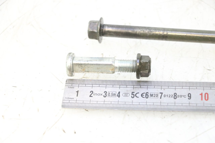 photo de EJE MOTOR YAMAHA SLIDER 50 (1999 - 2004) - Detalle de la pieza