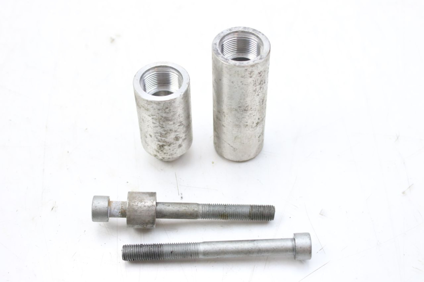 photo de EJE MOTOR SUZUKI SV S 650 (1999 - 2002) - Otra vista del artículo